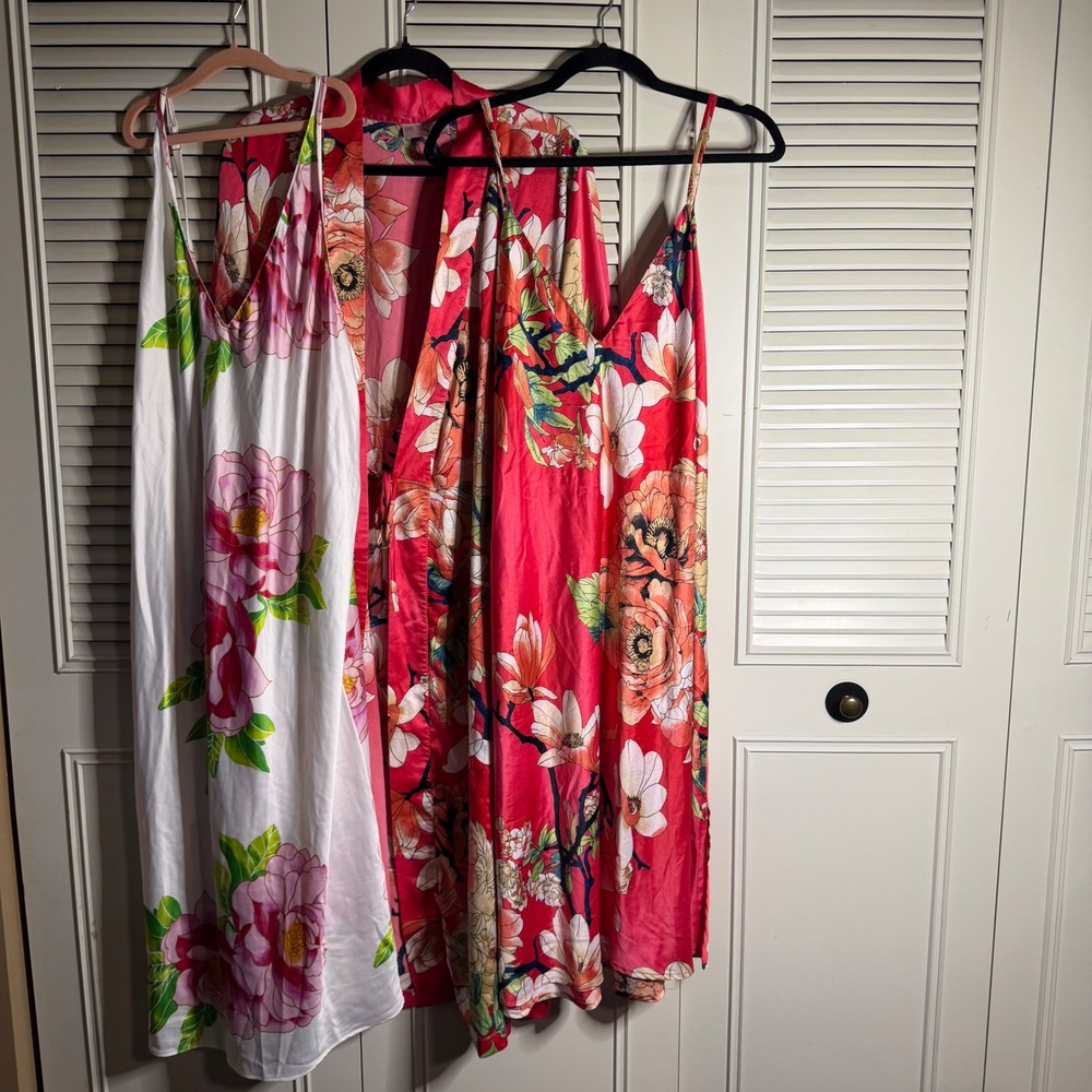 Natori Floral Satin 3 Piece Loungewear Set Robe and 2 Slip Dresses XL Flaw
